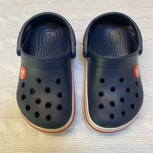 Boys navy croc and crocs size 8